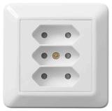 Wall socket 3-way socket EURO flush-mounted 16A